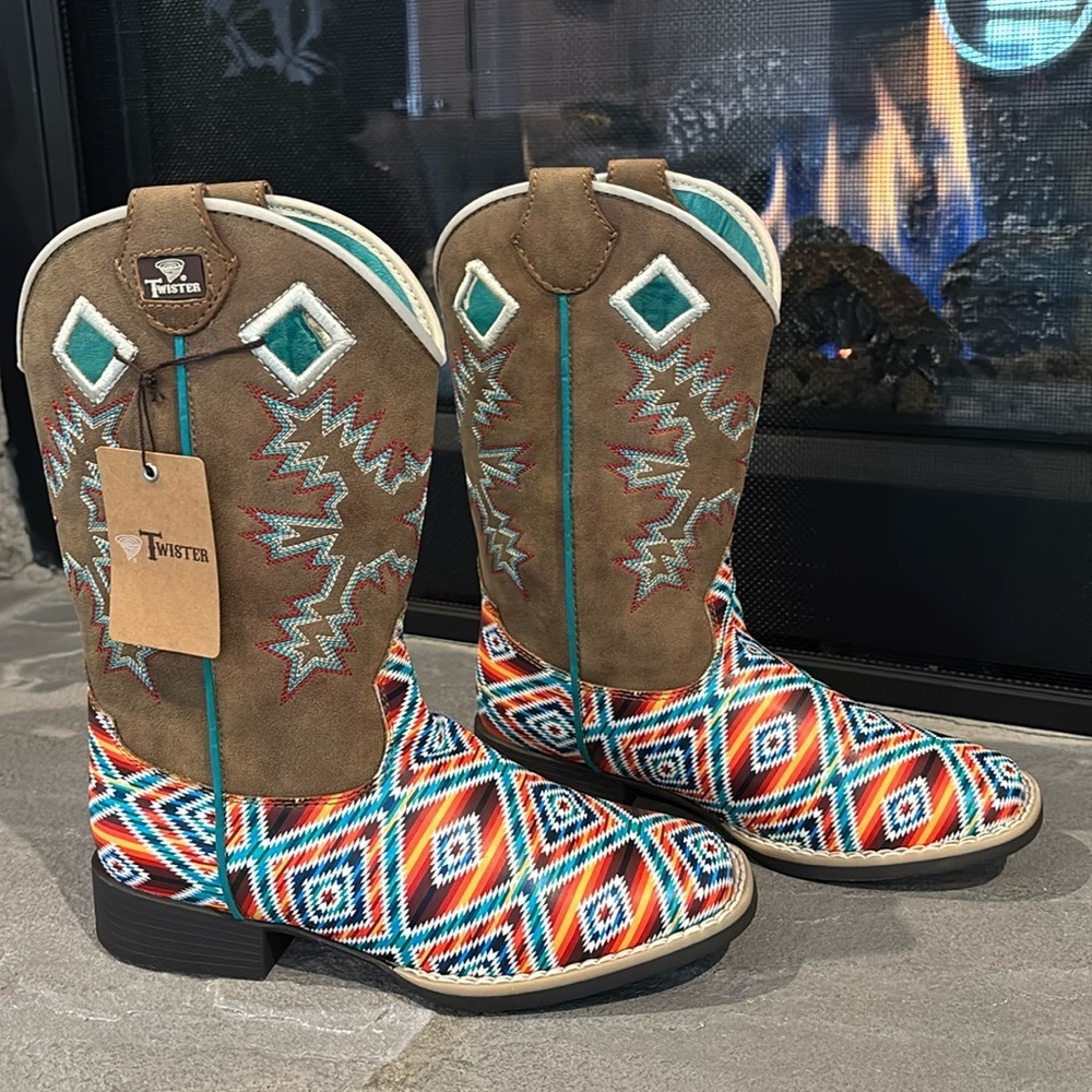 Twister Western Brynlee style cowgirl boots,Aztec print,TPR outsole,slip in